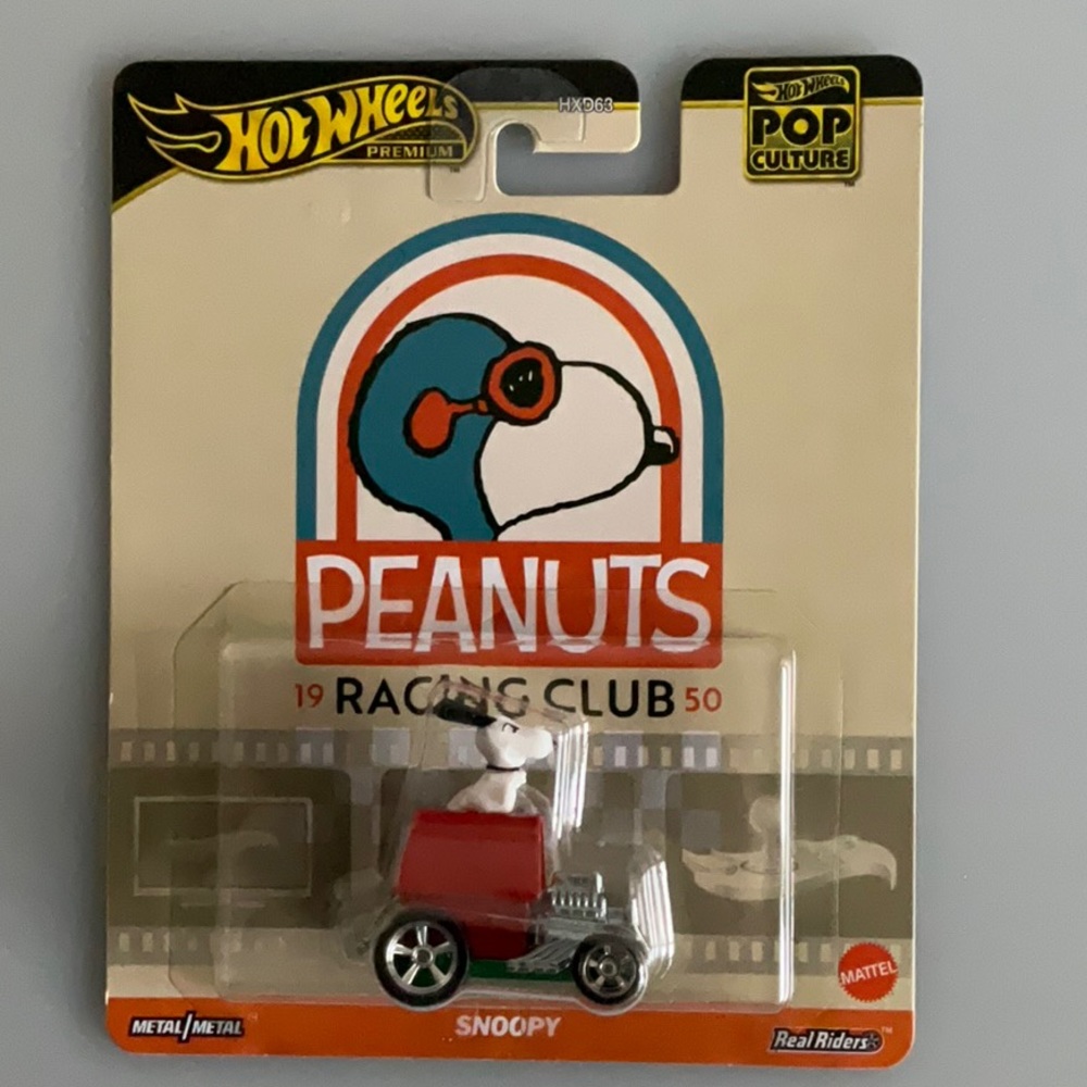 Hot Wheels Snoopy Car